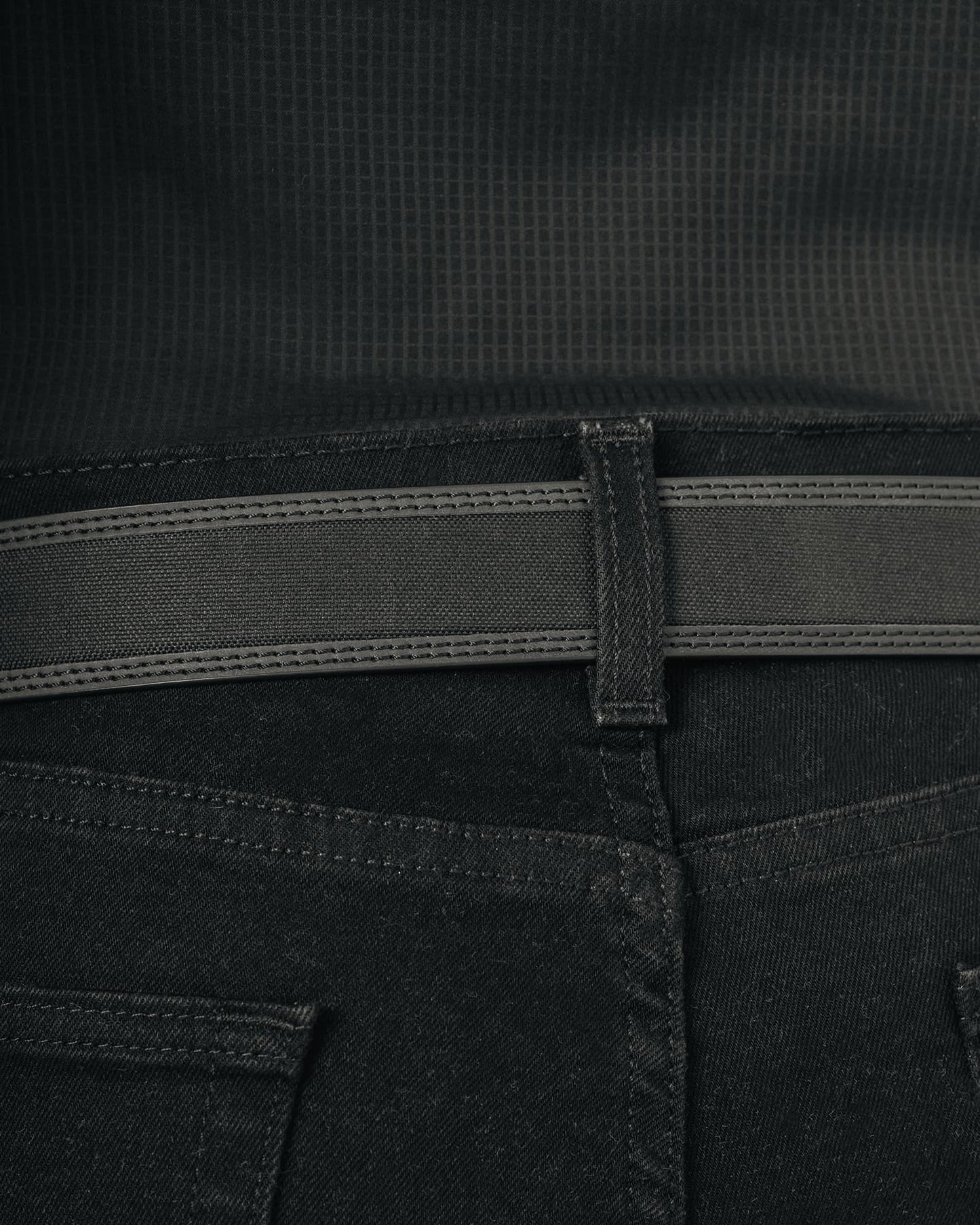 Cinturón Clásico con Orificios Herradura