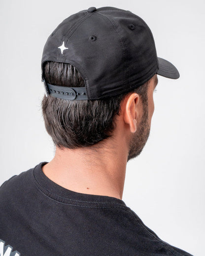 Gorra Snapback Emblema Explorer